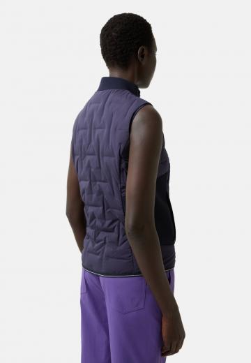 Пуховой жилет