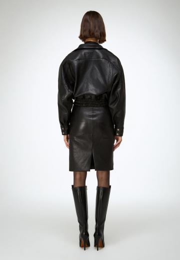 Короткая куртка