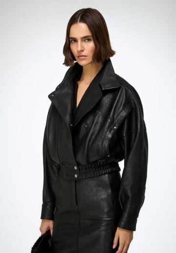 Короткая куртка