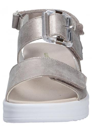 Босоножки на танкетке