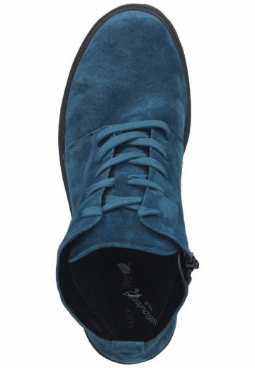 Зимние ботинки