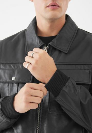 Куртка бомбер