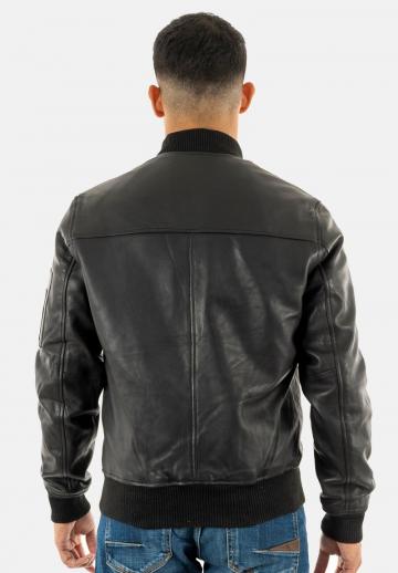 Куртка бомбер