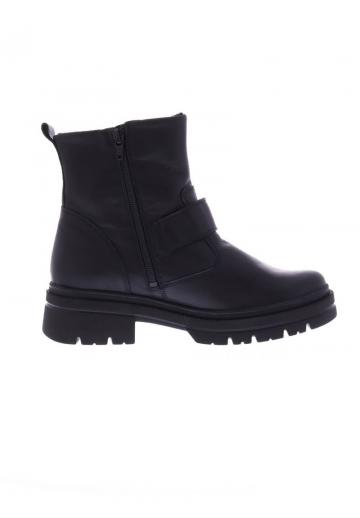 Зимние ботинки