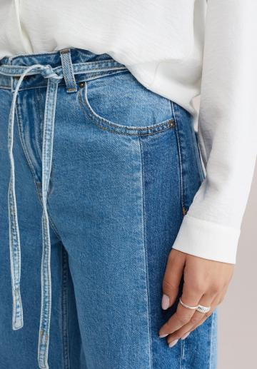 Свободные джинсы