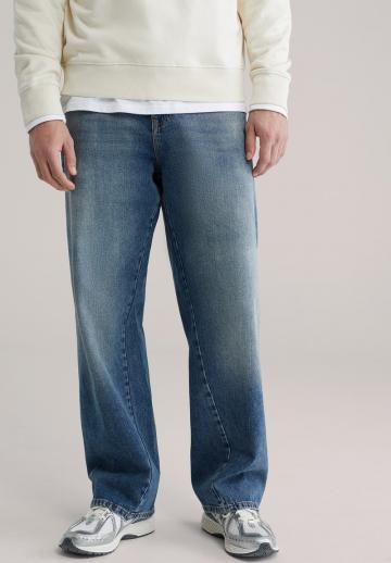 Прямые джинсы