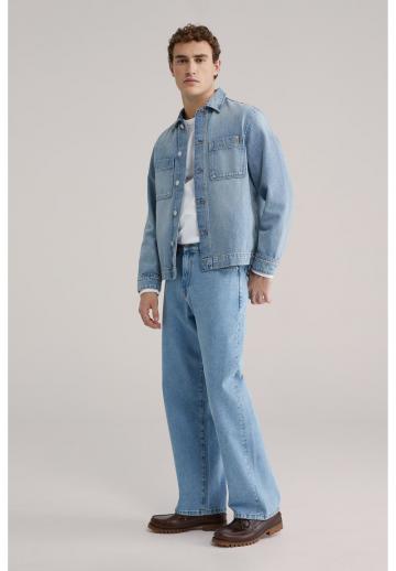 Прямые джинсы