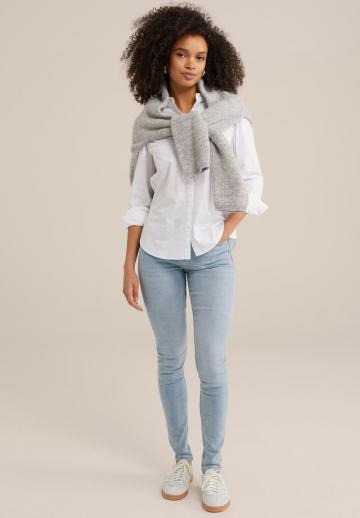 Узкие джинсы