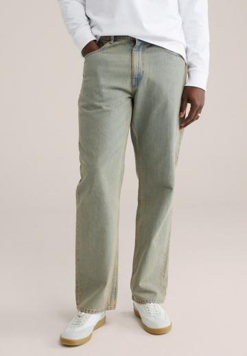 Прямые джинсы