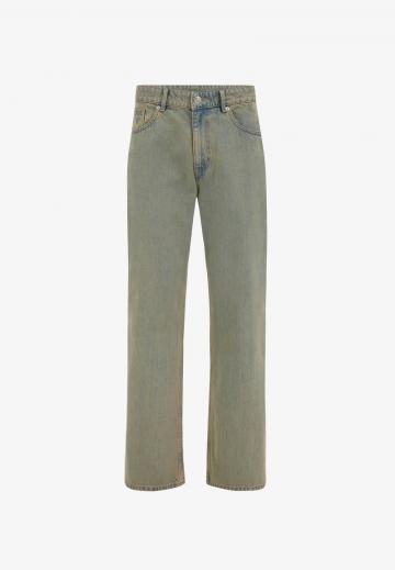 Прямые джинсы