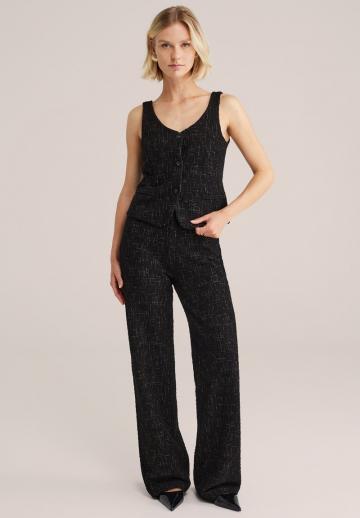 Джинсовая жилетка