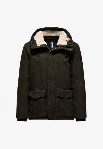 Зимняя куртка