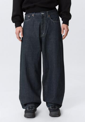 Свободные джинсы