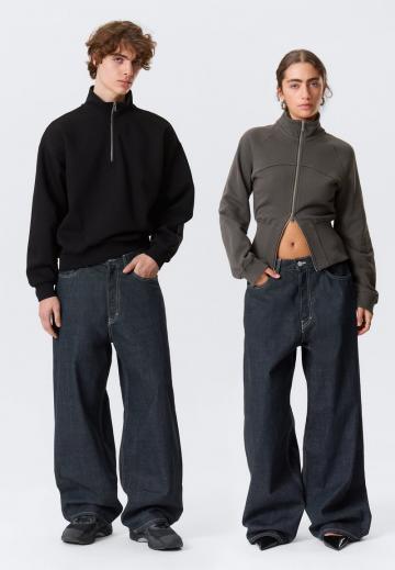 Свободные джинсы