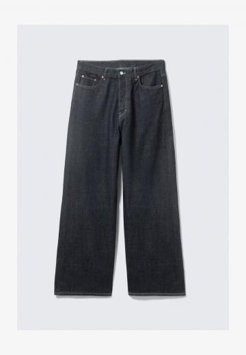 Свободные джинсы