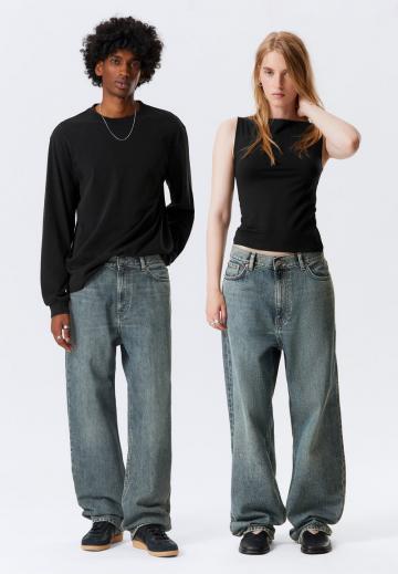 Свободные джинсы