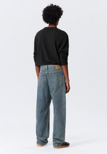 Свободные джинсы