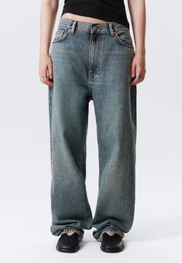 Свободные джинсы