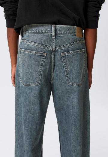 Свободные джинсы