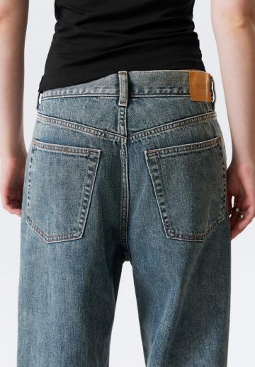 Свободные джинсы