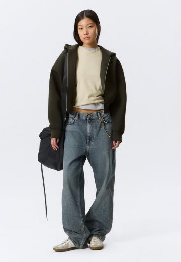 Пуловер с капюшоном