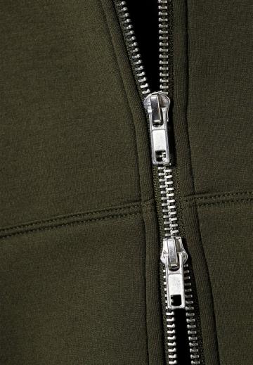 Пуловер с капюшоном