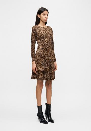 Короткое платье