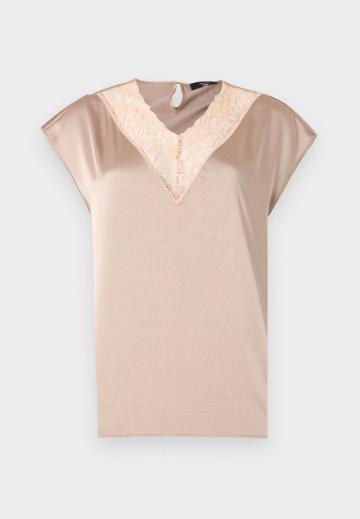 Атласная блузка