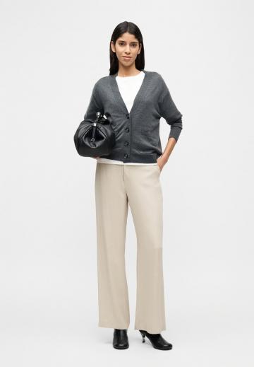 Вязаный жилет