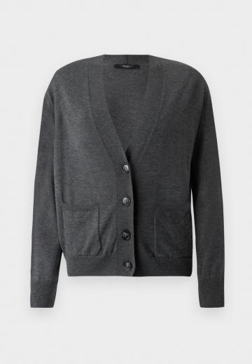 Вязаный жилет