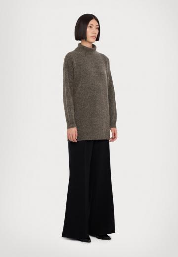 Длинный пуловер