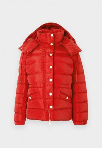 Зимняя куртка