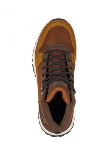 Походные ботинки