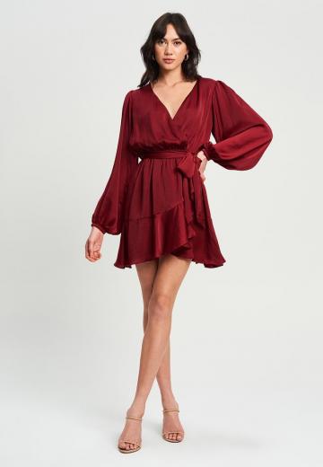 Короткое платье