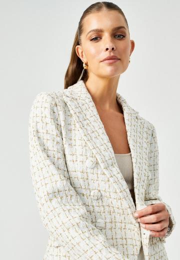 Короткое пальто