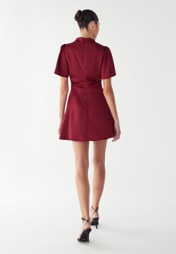 Платье футляр