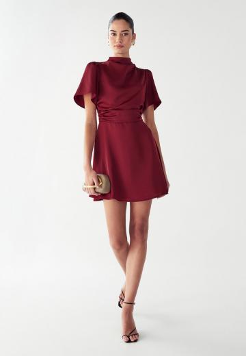 Платье футляр