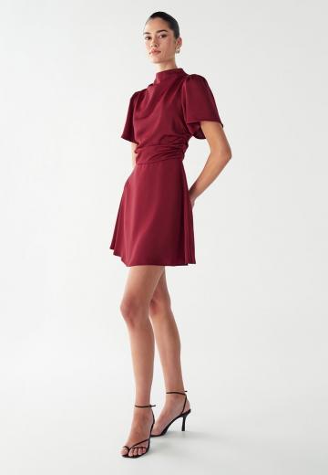 Платье футляр