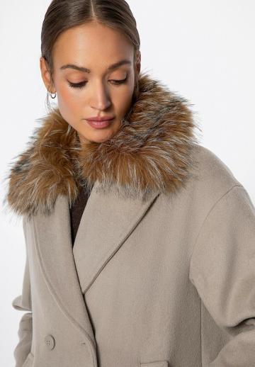 Шерстяное пальто