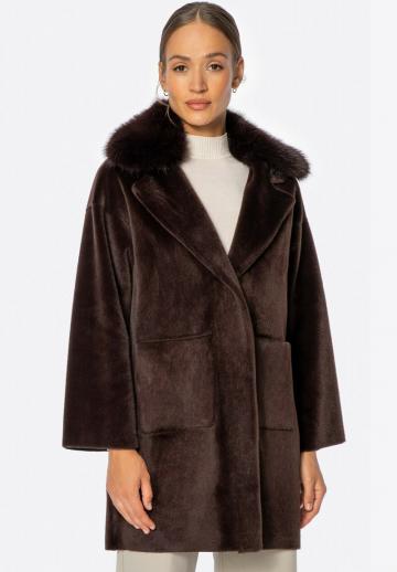 Короткое пальто