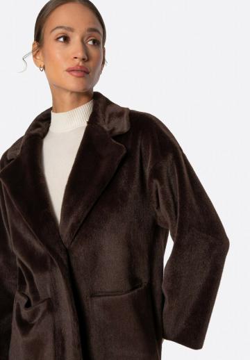 Короткое пальто