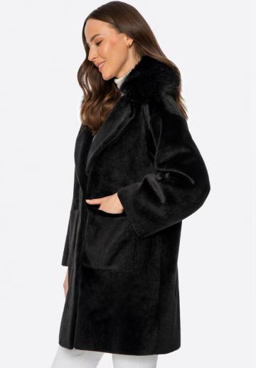 Короткое пальто