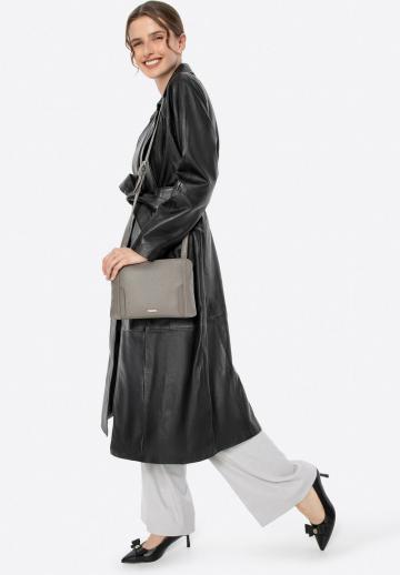 Кожаное пальто