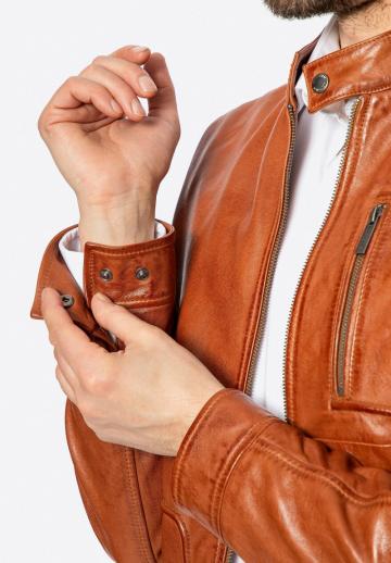 Кожаная куртка