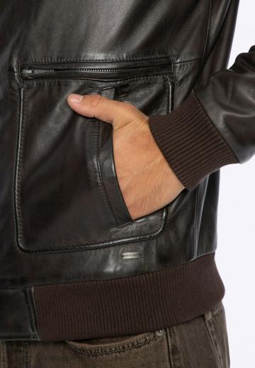 Кожаная куртка