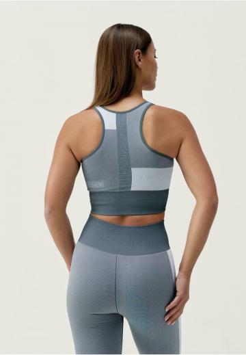 Спортивный топ