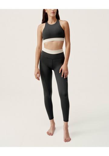 Спортивный бюстгальтер