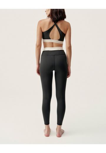 Спортивный бюстгальтер