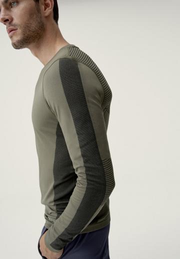 Спортивная майка