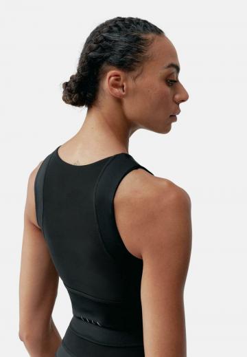 Спортивный топ